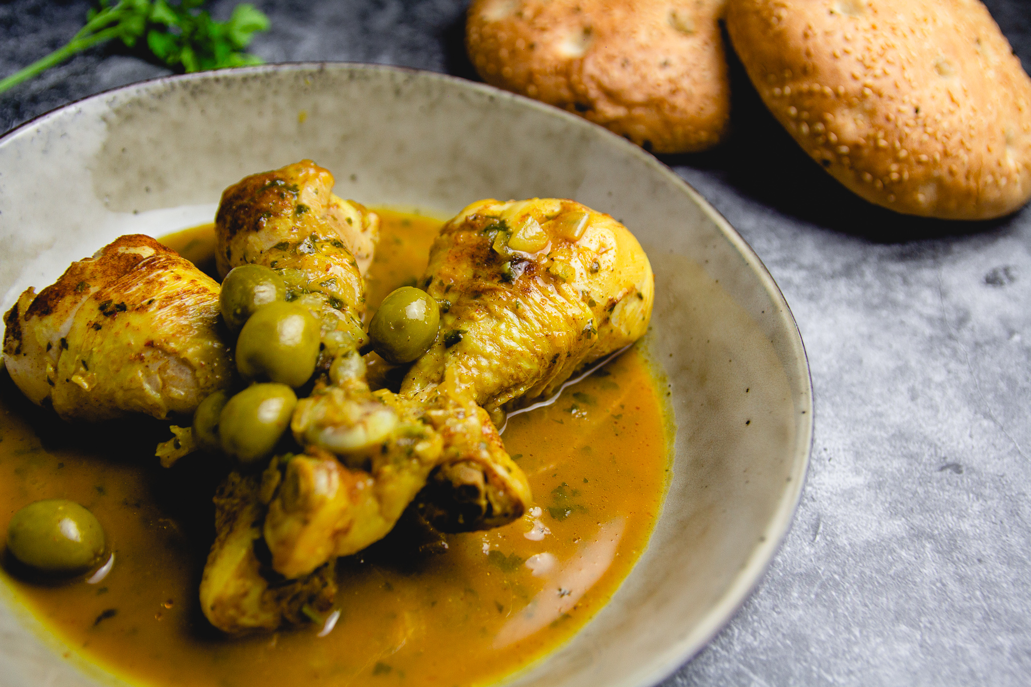 wang Verdeel kampioen Marokkaanse kip met olijven en frietjes - For My Foodies